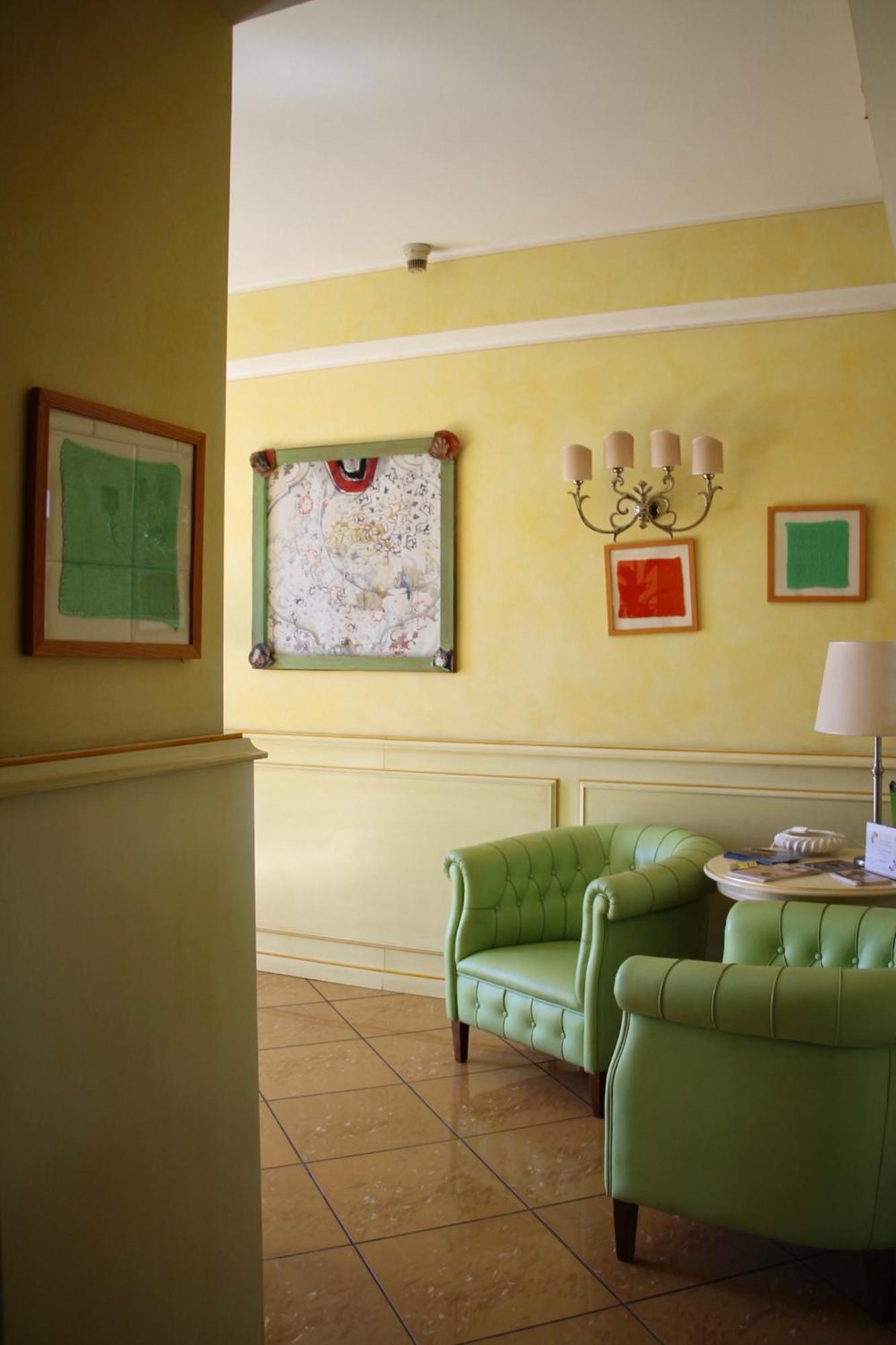 Hotel Matteotti Верчелли Экстерьер фото