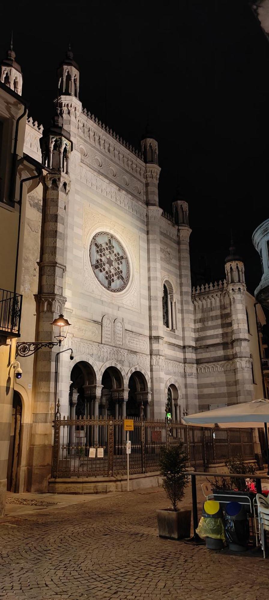 Hotel Matteotti Верчелли Экстерьер фото